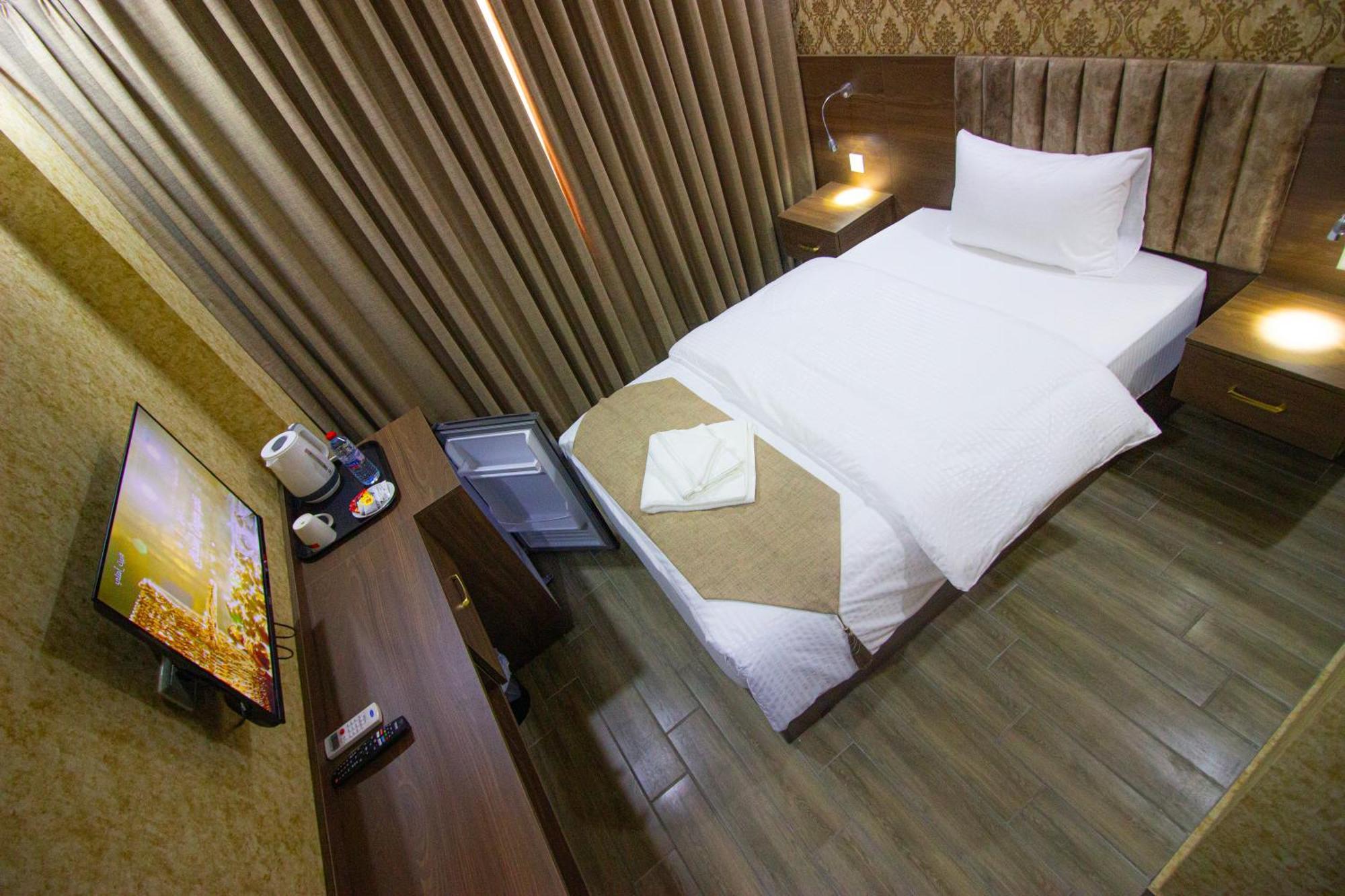 Beirut Hotel 2 New Amman Exteriör bild