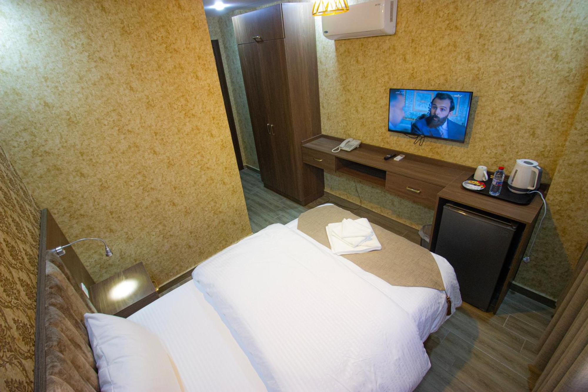 Beirut Hotel 2 New Amman Exteriör bild