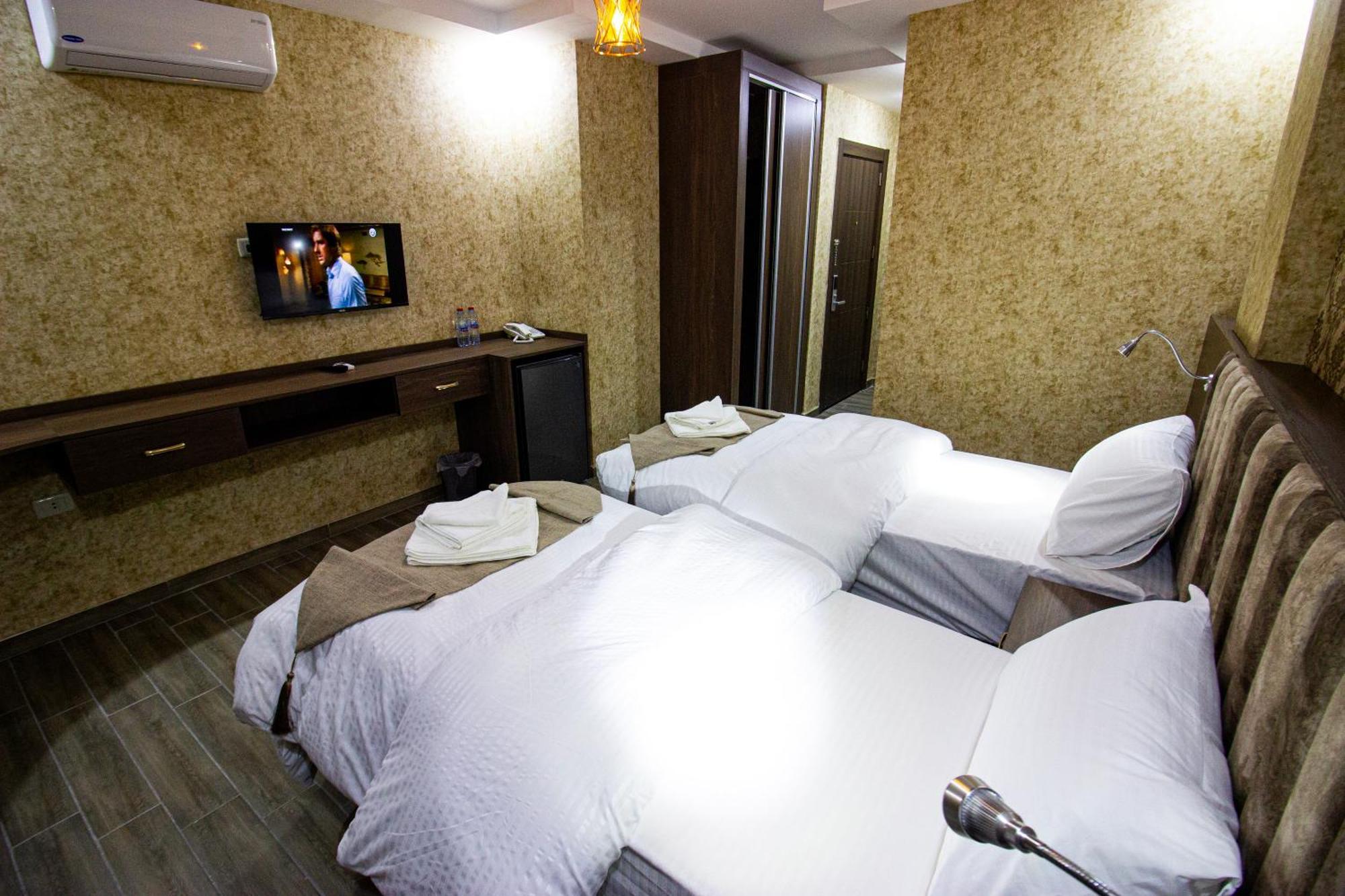 Beirut Hotel 2 New Amman Exteriör bild