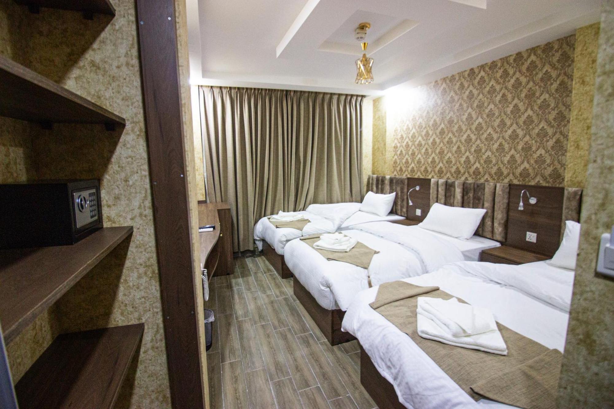 Beirut Hotel 2 New Amman Exteriör bild